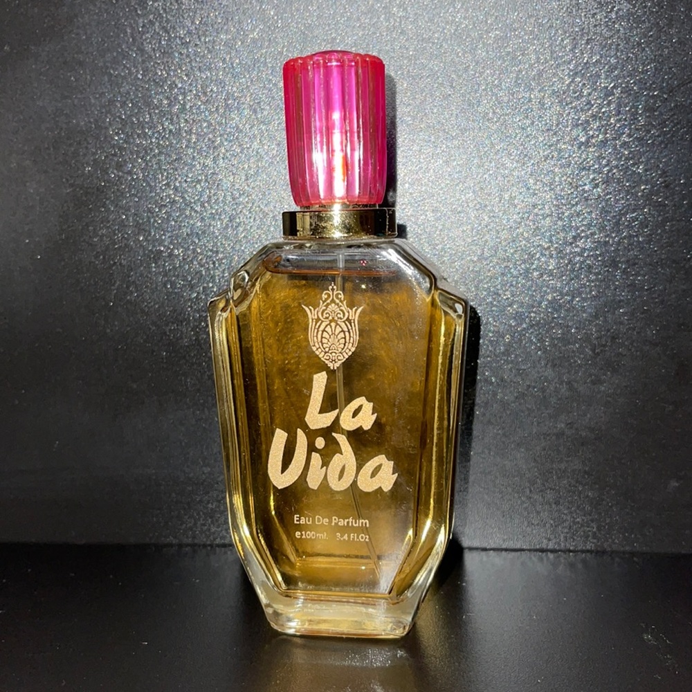 🌟La Vida perfume 🌟